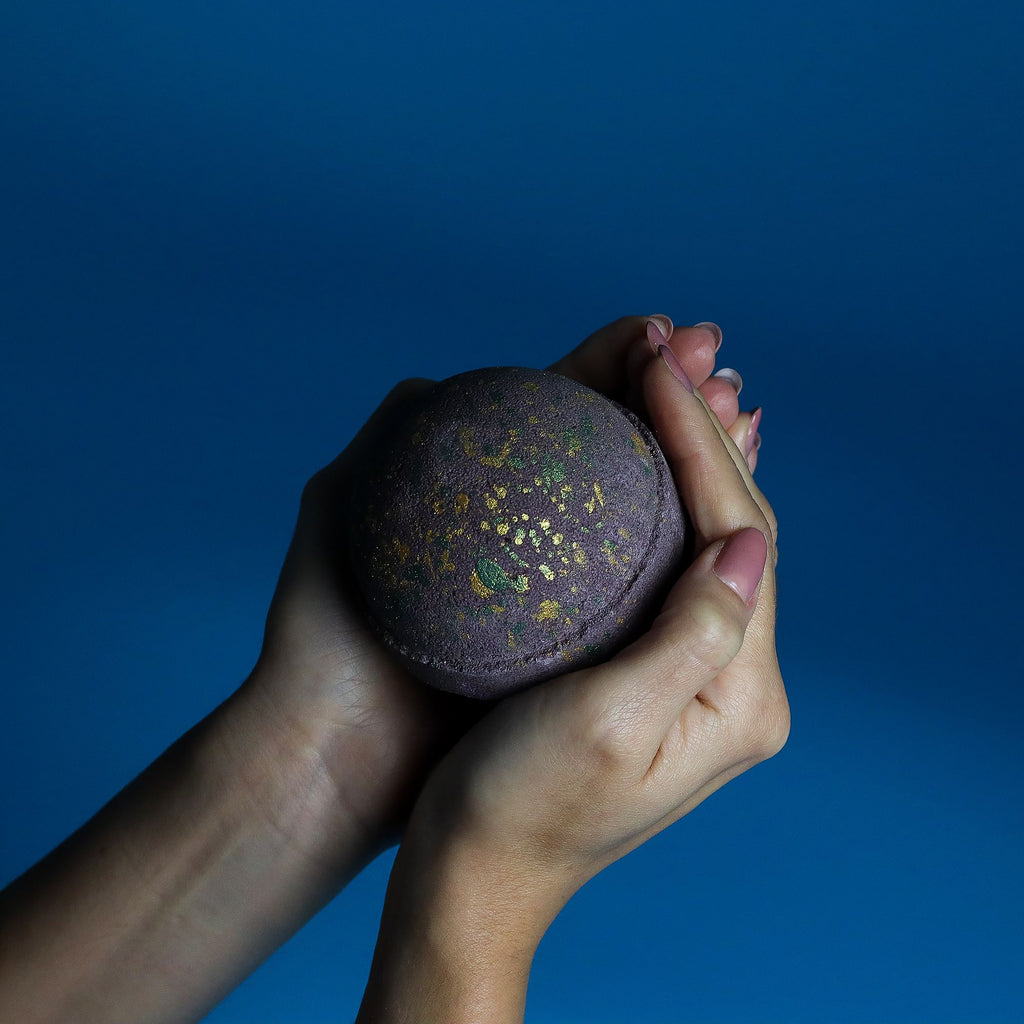 Dubai Bath Bomb - Emerald Oudh Truffle